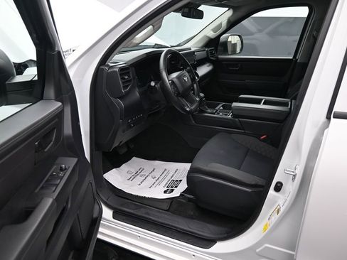 Used 2023 Toyota Tundra SR AWD/4WD image 15