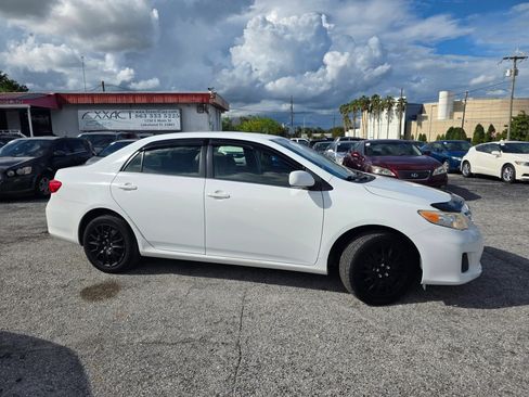 Used 2013 Toyota Corolla LE FWD image 8