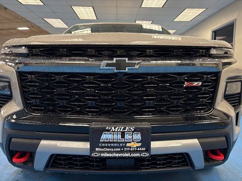 New 2026 Chevrolet Traverse Z71 w/ LPO, Floor Liner Package image 15