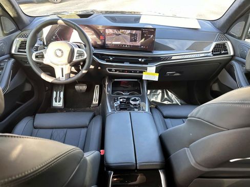 New 2026 BMW X7 M60i image 14