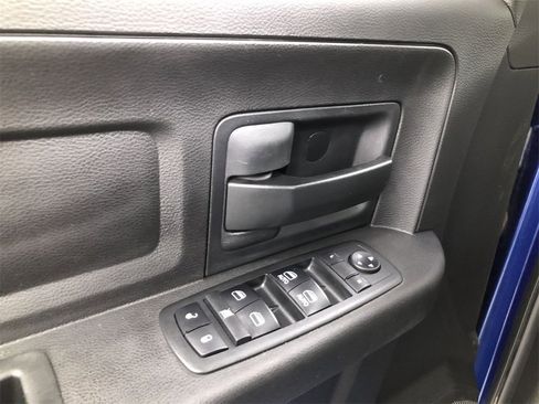 Used 2018 RAM 3500 Tradesman w/ Chrome Appearance Group image 13