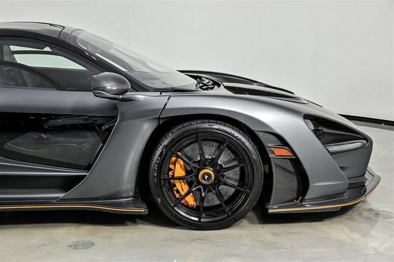 Used 2019 McLaren Senna RWD image 19
