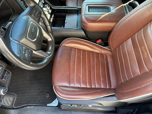 Used 2024 GMC Yukon Denali Ultimate image 15