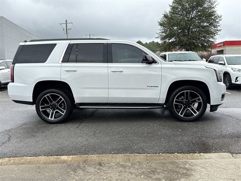 Used 2017 GMC Yukon SLE w/ Convenience Package image 2