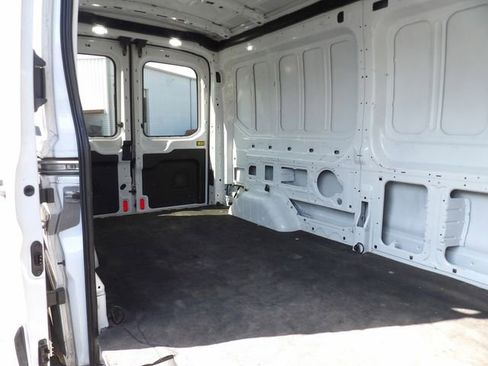Used 2019 Ford Transit 250 148 Medium Roof image 17