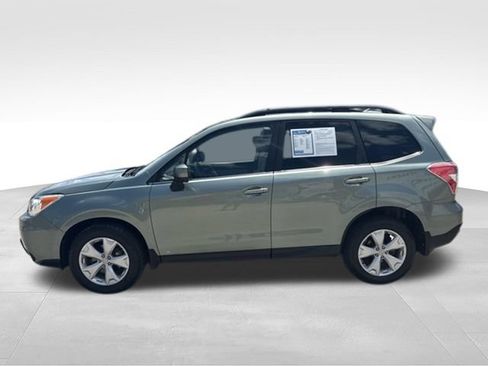 Used 2016 Subaru Forester 2.5i Limited AWD/4WD image 4