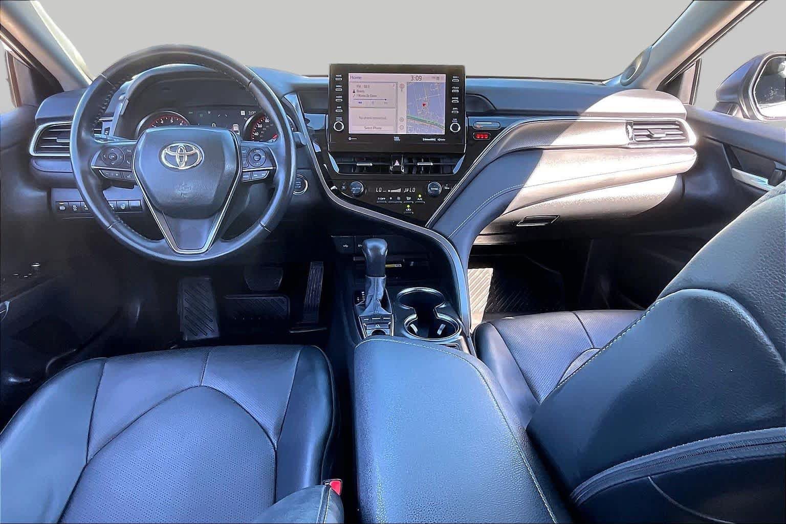 Used 2024 Toyota Camry XSE w/ Navigation Package FWD image 16