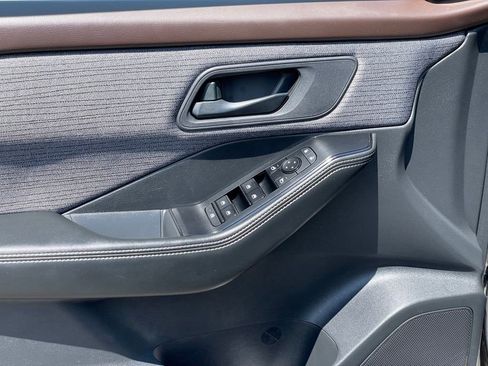 Certified 2023 Nissan Rogue S image 11