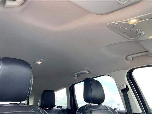 Used 2018 Ford Escape SEL w/ Ford Safe & Smart Package FWD image 28