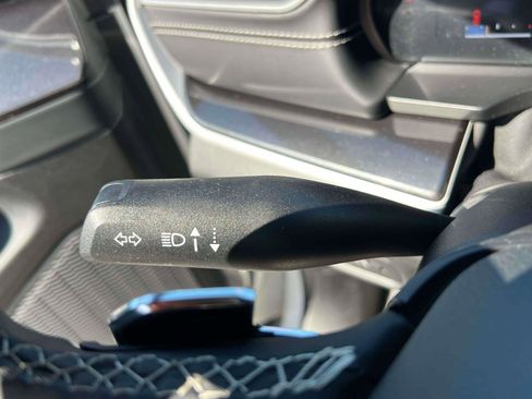 Used 2023 Jeep Grand Cherokee L Laredo image 22