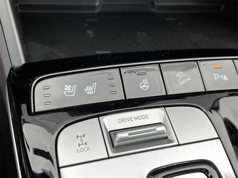 Used 2024 Hyundai Tucson Limited image 32