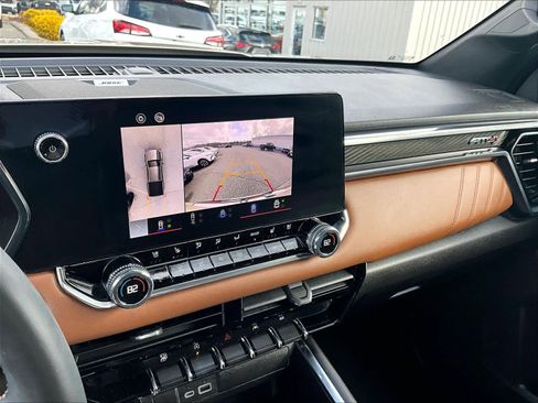 Certified 2023 GMC Canyon AT4 w/ AT4 Premium Package image 19