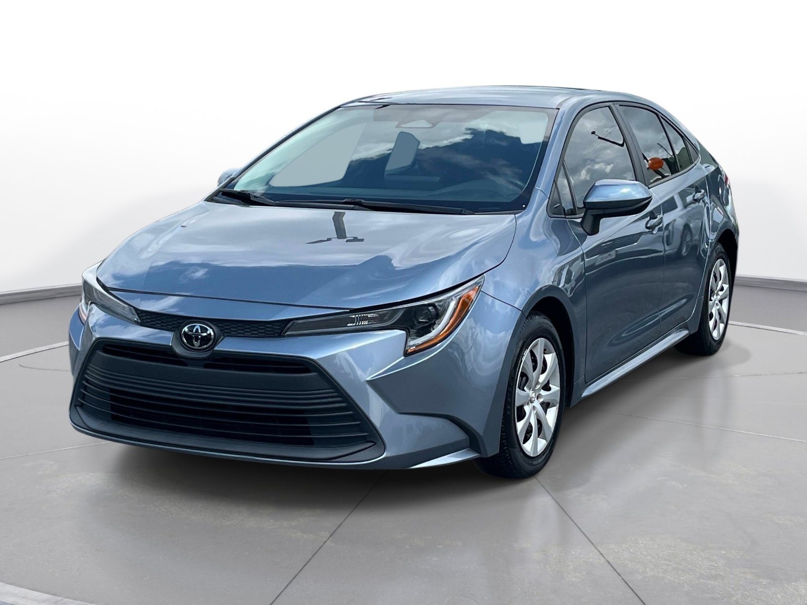 Used 2024 Toyota Corolla LE FWD image 9