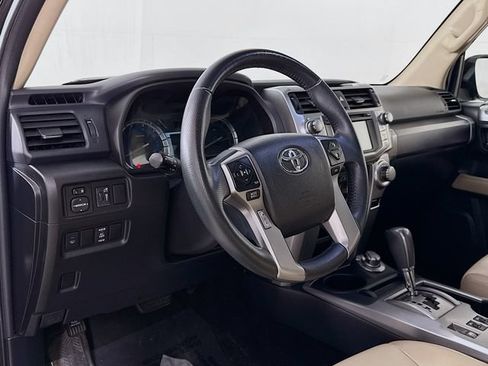 Used 2016 Toyota 4Runner SR5 Premium AWD/4WD image 9