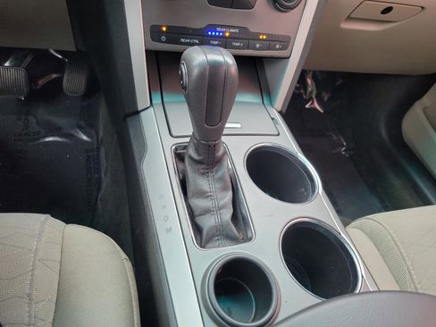 Used 2014 Ford Explorer FWD image 18