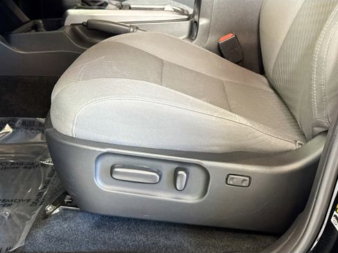 Used 2023 Toyota Tacoma SR image 12