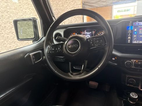 Used 2024 Jeep Wrangler Unlimited Sport AWD/4WD image 17