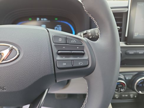 New 2026 Hyundai Venue SEL image 19