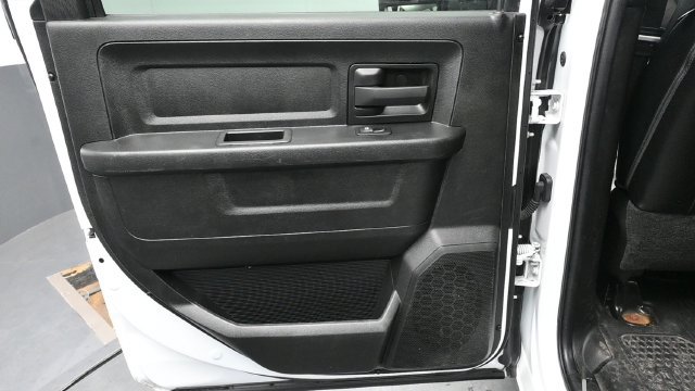 Used 2024 RAM 2500 Tradesman w/ Chrome Appearance Group AWD/4WD image 15