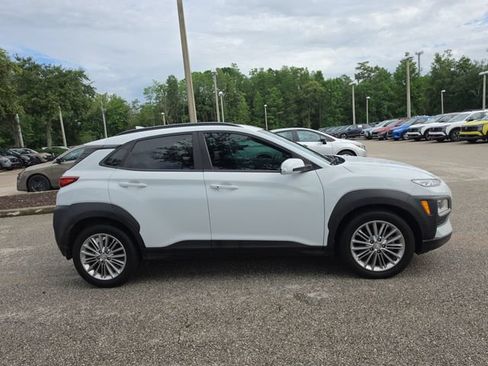 Used 2021 Hyundai Kona SEL w/ Cargo Package FWD image 9
