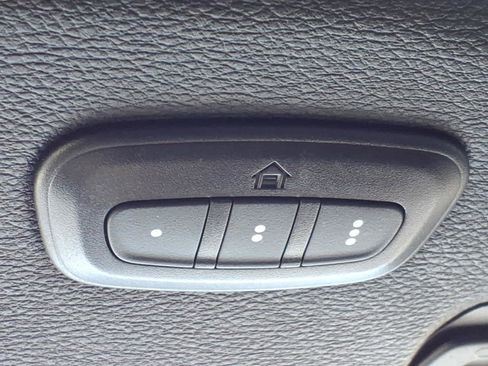 Used 2024 Jeep Wrangler Willys image 10