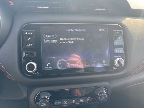 Used 2024 Nissan Kicks SR image 26