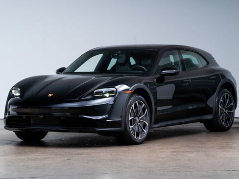 Used 2021 Porsche Taycan 4 Cross Turismo AWD/4WD image 3
