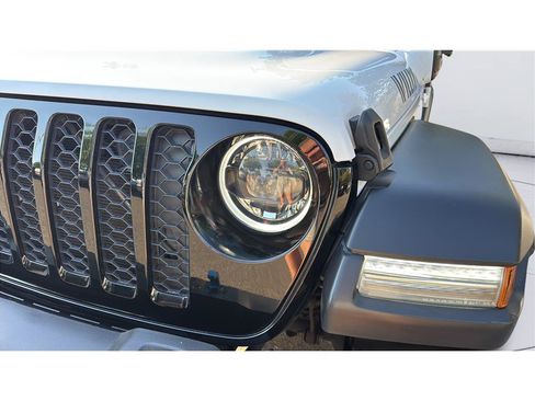 Used 2023 Jeep Wrangler Unlimited w/ Sun & Screen Package AWD/4WD image 24