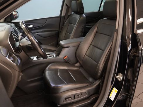 Used 2020 Chevrolet Equinox LT w/ Midnight Edition AWD/4WD image 3