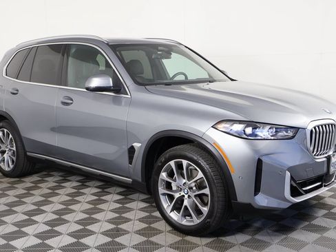 Used 2026 BMW X5 sDrive40i w/ Climate Comfort Package RWD image 3