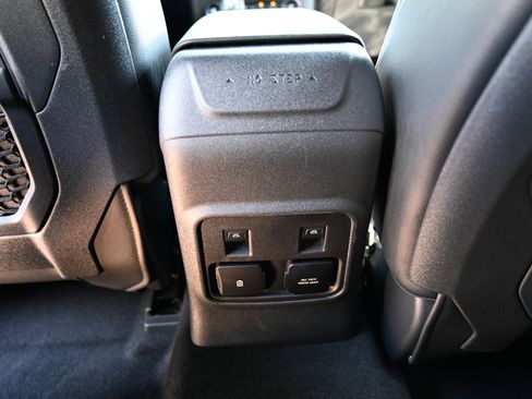 Used 2021 Ford Bronco First Edition AWD/4WD image 34