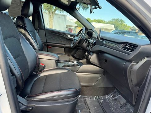Used 2025 Ford Escape ST-Line FWD image 28