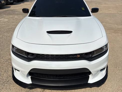 Used 2023 Dodge Charger Scat Pack w/ Plus Group RWD image 2