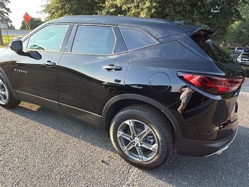 New 2026 Chevrolet Blazer LT w/ Convenience Package FWD image 9