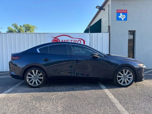 Used 2021 MAZDA MAZDA3 s image 10