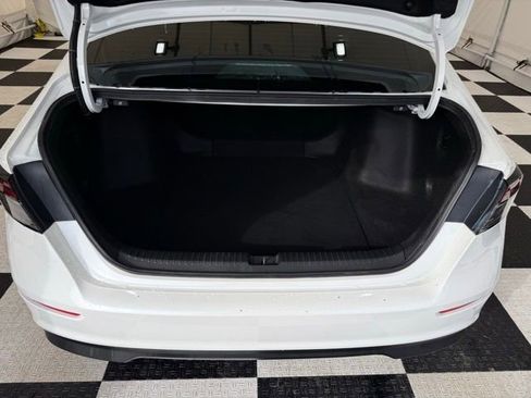 Used 2023 Honda Accord EX image 4