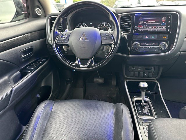 Used 2017 Mitsubishi Outlander GT AWD/4WD image 15