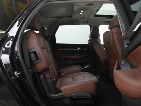 Used 2020 Buick Enclave Avenir w/ Avenir Technology Package image 12