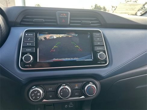 New 2025 Nissan Versa SV image 17