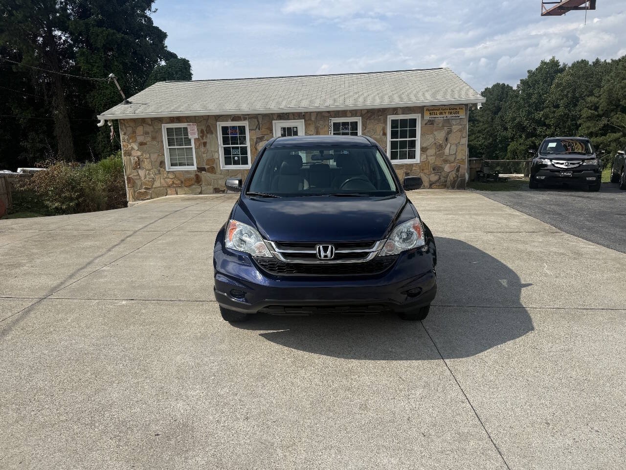 Used 2011 Honda CR-V LX image 2