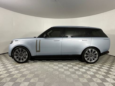 Certified 2024 Land Rover Range Rover Long Wheelbase SE image 2
