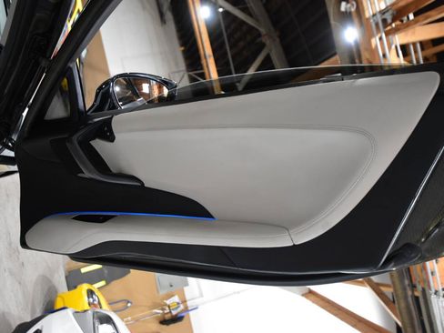 Used 2016 BMW i8 AWD/4WD image 36
