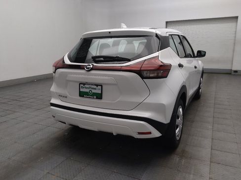 Used 2021 Nissan Kicks S FWD image 9