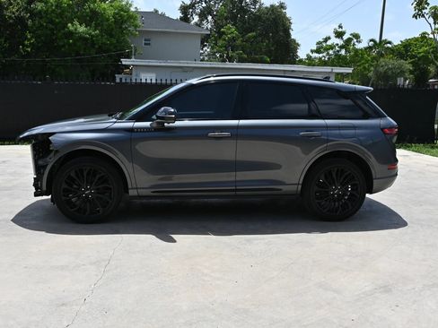 Used 2023 Lincoln Corsair Reserve w/ Equipment Group 201A FWD image 7