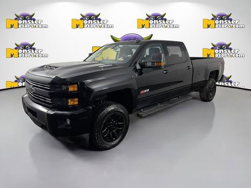 Used 2018 Chevrolet Silverado 2500 LT w/ Midnight Edition AWD/4WD image 1
