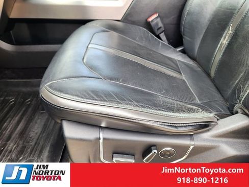 Used 2015 Ford F150 Platinum w/ Equipment Group 701A Luxury AWD/4WD image 25