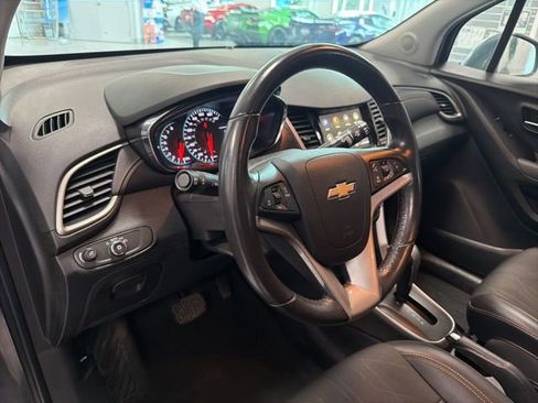 Used 2019 Chevrolet Trax LT w/ Driver Confidence Package AWD/4WD image 16