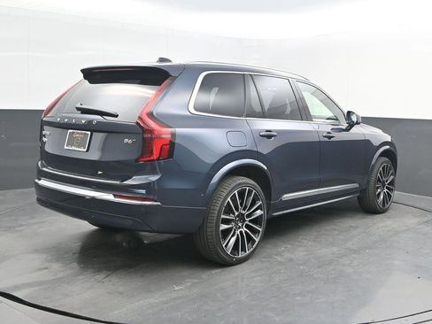 New 2026 Volvo XC90 B6 Plus w/ Protection Package Premier AWD/4WD image 7