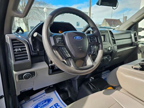Used 2019 Ford F550 4x4 Regular Cab Super Duty image 7