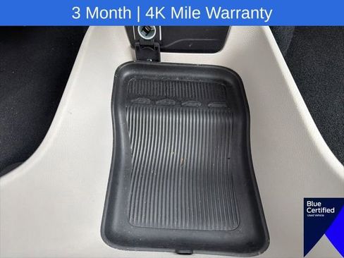 Used 2023 Chrysler Voyager LX FWD image 36